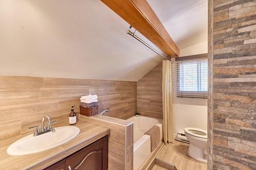 Salle de bains - 79 Ch. Vaillancourt, Saint-Donat, QC - Indoor Photo Showing Bathroom