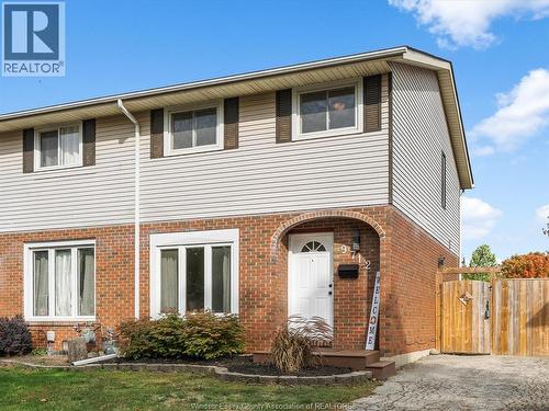 9712 LYNNGROVE CRESCENT  Windsor, ON N8R 1B7