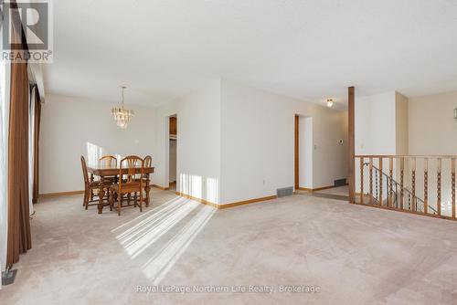 74 Belleview Crescent, North Bay (College Heights), ON - Indoor Photo Showing Other Room