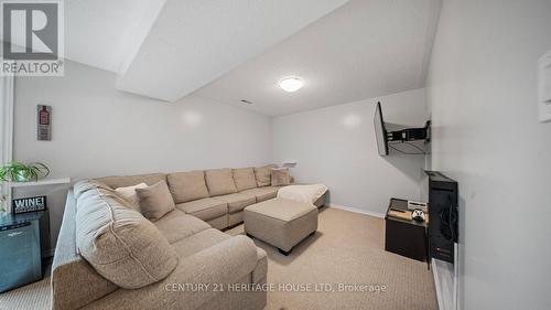 45 Latzer Crescent, Brantford, ON - Indoor