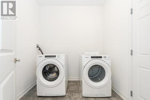 1 Harvest Crescent, Barrie, ON - Indoor Photo Showing Laundry Room