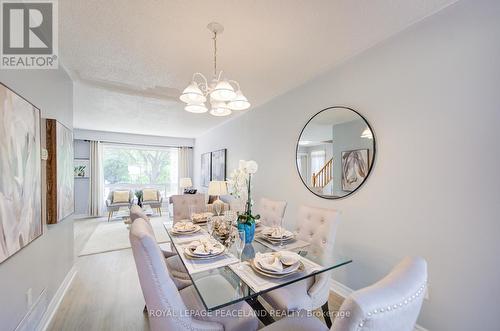 718 Eaglemount Crescent, Mississauga, ON - Indoor Photo Showing Dining Room
