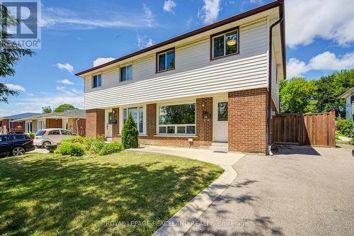 718 EAGLEMOUNT CRESCENT  Mississauga, ON L5C 1N9