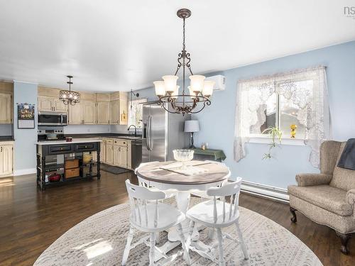 25 Maple Avenue, Hantsport, NS 