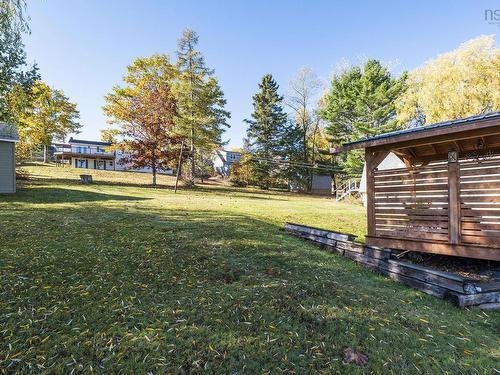 25 Maple Avenue, Hantsport, NS 