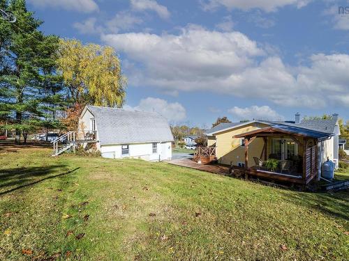 25 Maple Avenue, Hantsport, NS 