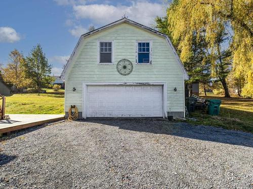 25 Maple Avenue, Hantsport, NS 