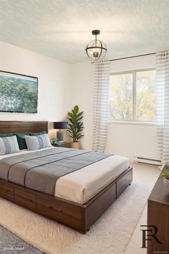 207-2568 Dingwall St, Duncan, BC - Indoor Photo Showing Bedroom