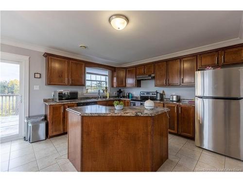 34 Ridgewood Dr, Sackville, NB 