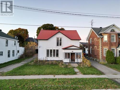Vacant home with demolition permit - 34 William Street E, Smiths Falls, ON 