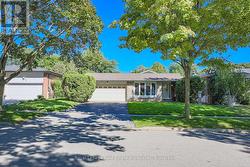 958 FLETCHER VALLEY CRESCENT  Mississauga, ON L5J 2X7