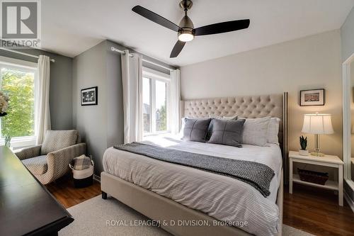 2448 Capilano Crescent, Oakville, ON - Indoor Photo Showing Bedroom