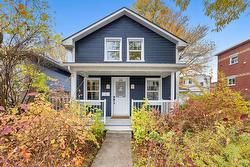 235 Rue des Pins E.  Québec (La Cité-Limoilou), QC G1L 1T1