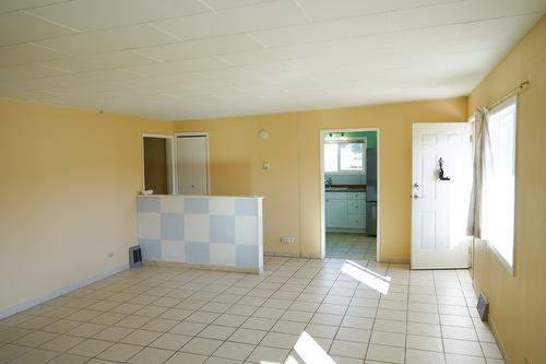 409 Lebourdais Avenue, Clinton, BC - Indoor Photo Showing Other Room