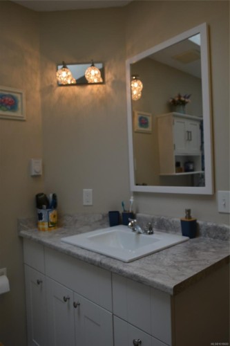 4759 Yellow Point Rd, Ladysmith, BC 