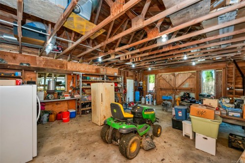 4759 Yellow Point Rd, Ladysmith, BC 