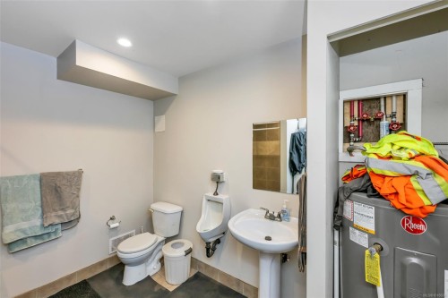 4759 Yellow Point Rd, Ladysmith, BC 