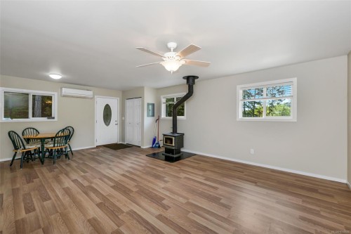 4759 Yellow Point Rd, Ladysmith, BC 