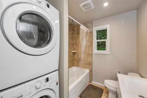 4759 Yellow Point Rd, Ladysmith, BC 