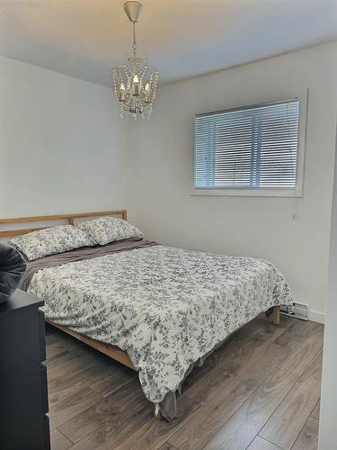 Chambre à coucher - 196 2E Avenue, Témiscaming, QC - Indoor Photo Showing Bedroom