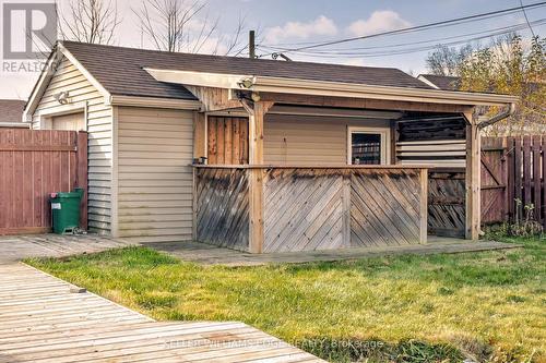 Garage - 662 Harriet Street, Welland, ON - Outdoor With Exterior