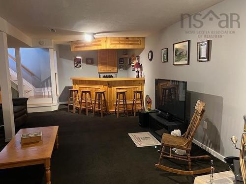 5 Dickson Drive, North River, NS 