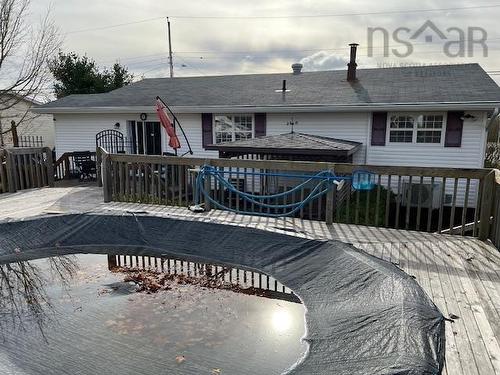 5 Dickson Drive, North River, NS 