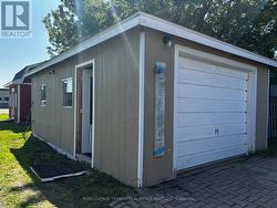 side view of garage - 