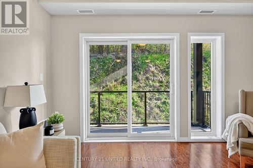 206 - 344 Florence Drive, Peterborough (Monaghan Ward 2), ON - Indoor