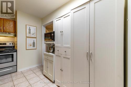 15 - 36 Champlain Crescent, Peterborough (Northcrest Ward 5), ON - Indoor Photo Showing Kitchen