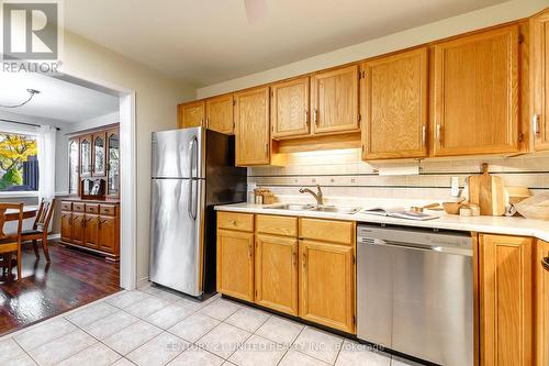 15 - 36 Champlain Crescent, Peterborough (Northcrest Ward 5), ON - Indoor Photo Showing Kitchen With Double Sink