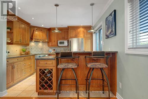 68 Pheasant Run Drive, Ottawa, ON - Indoor Photo Showing Kitchen