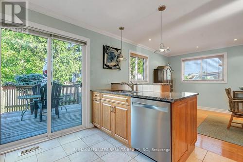 68 Pheasant Run Drive, Ottawa, ON - Indoor Photo Showing Kitchen