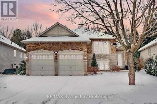 7 MEADOWOOD DRIVE  Wasaga Beach, ON L9Z 3C2