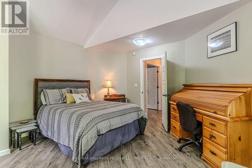 284 Lake Dalrymple Road, Kawartha Lakes, ON - Indoor Photo Showing Bedroom