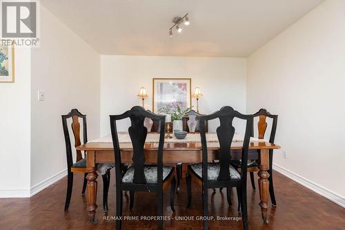808 - 18 Concorde Place, Toronto, ON - Indoor Photo Showing Dining Room
