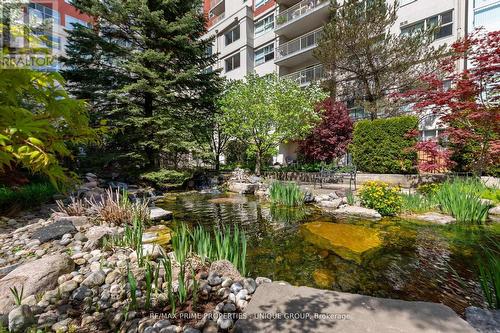 808 - 18 Concorde Place, Toronto, ON - Outdoor