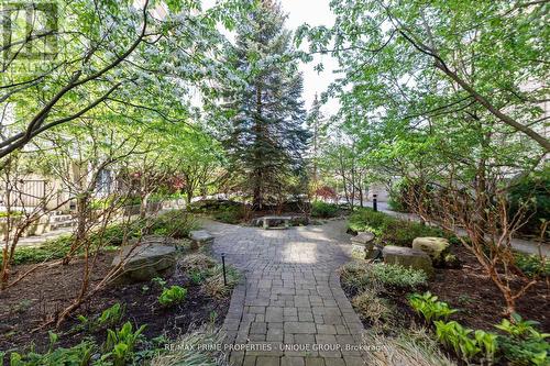 808 - 18 Concorde Place, Toronto, ON - Outdoor