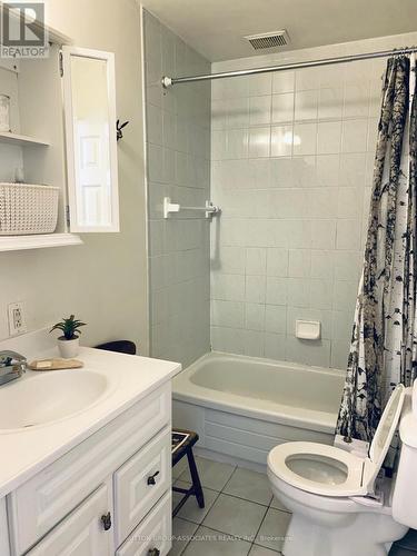 1 - 76 Orchard View Boulevard, Toronto, ON - Indoor Photo Showing Bathroom