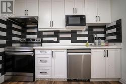 115 RITSON ROAD S  Oshawa, ON L1H 5H4