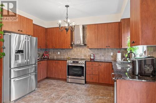 30 Zachary Place, Vaughan, ON - Indoor Photo Showing Kitchen