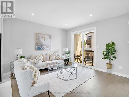 6 - 349 Southdale Road E, London South (South W), ON - Indoor Photo Showing Living Room