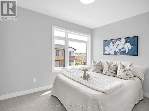 6 - 349 Southdale Road E, London South (South W), ON - Indoor Photo Showing Bedroom