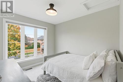 7 - 383 Dundas Street E, Hamilton, ON - Indoor Photo Showing Bedroom