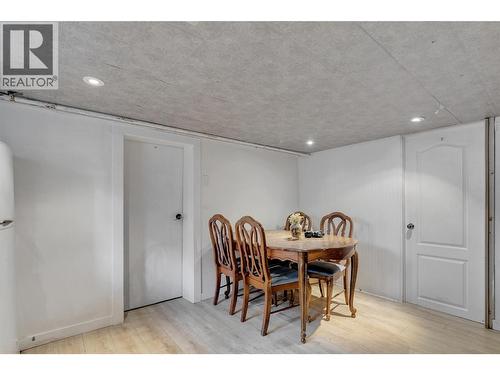 1331 Belaire Avenue, Kelowna, BC - Indoor Photo Showing Dining Room
