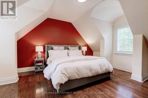 290 Shoreacres Road, Burlington, ON - Indoor Photo Showing Bedroom