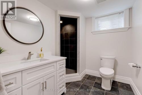 290 Shoreacres Road, Burlington, ON - Indoor Photo Showing Bathroom
