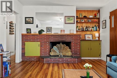 1040 17Th St, Courtenay, BC - Indoor Photo Showing Other Room With Fireplace