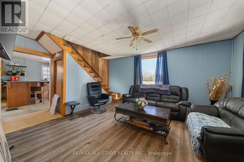 3783 Monck Road, Kawartha Lakes (Somerville), ON - Indoor Photo Showing Other Room