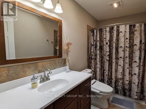 2311 Mt Baker Crescent, Cranbrook, BC - Indoor Photo Showing Bathroom